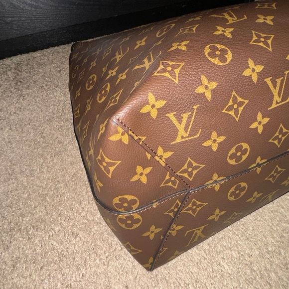 Louis Vuitton monogram flower boho bag. - Picture 6 of 13